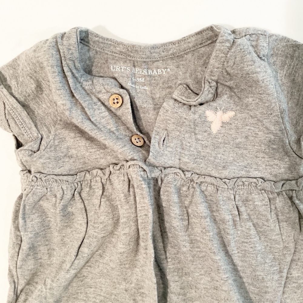 Burt’s Bees Baby 6-9M gray onesie - Picture 2 of 3